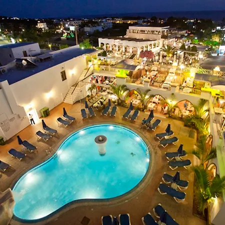 Hotell Pefkos &