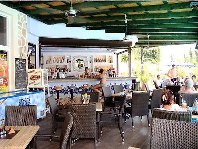 Hotell Pefkos & 3*